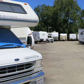 image of vehicles, cars, RV's, and boats that AllStar Self Storage can store